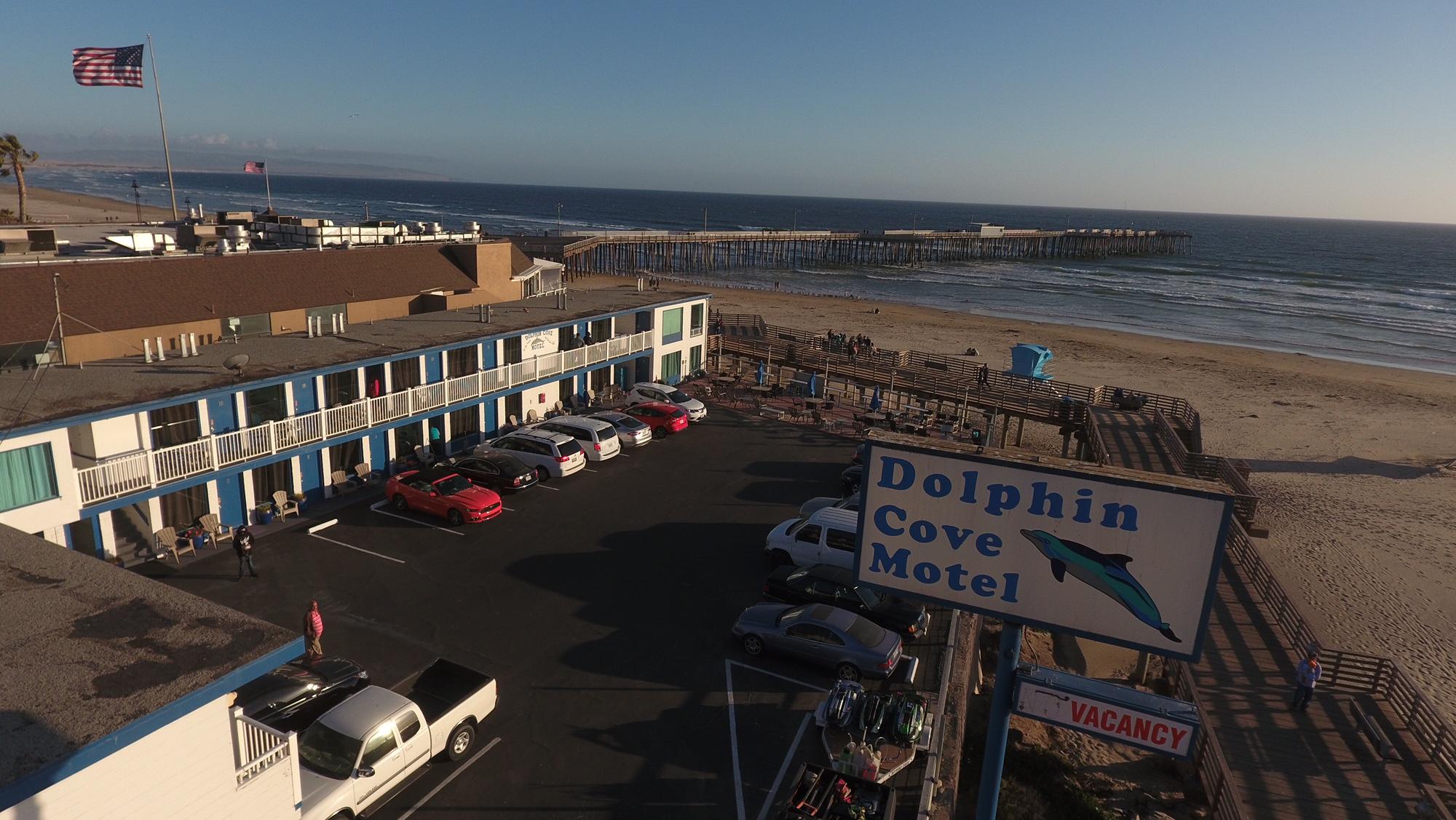 Dolphin Cove Motel Пизмоу Бийч Екстериор снимка