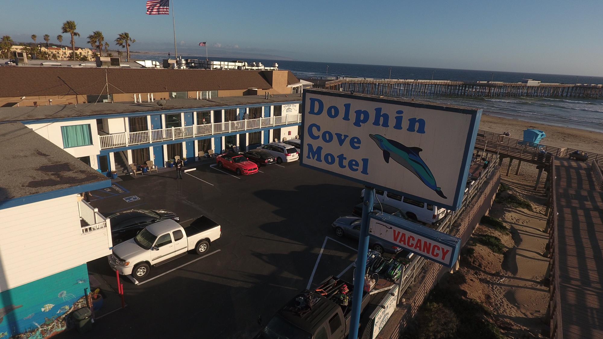 Dolphin Cove Motel Пизмоу Бийч Екстериор снимка