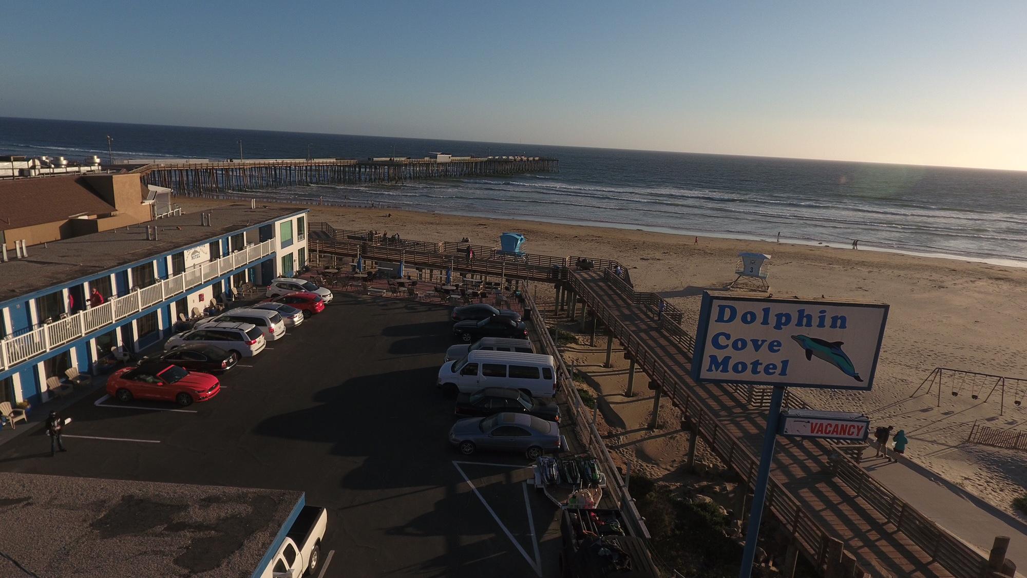 Dolphin Cove Motel Пизмоу Бийч Екстериор снимка