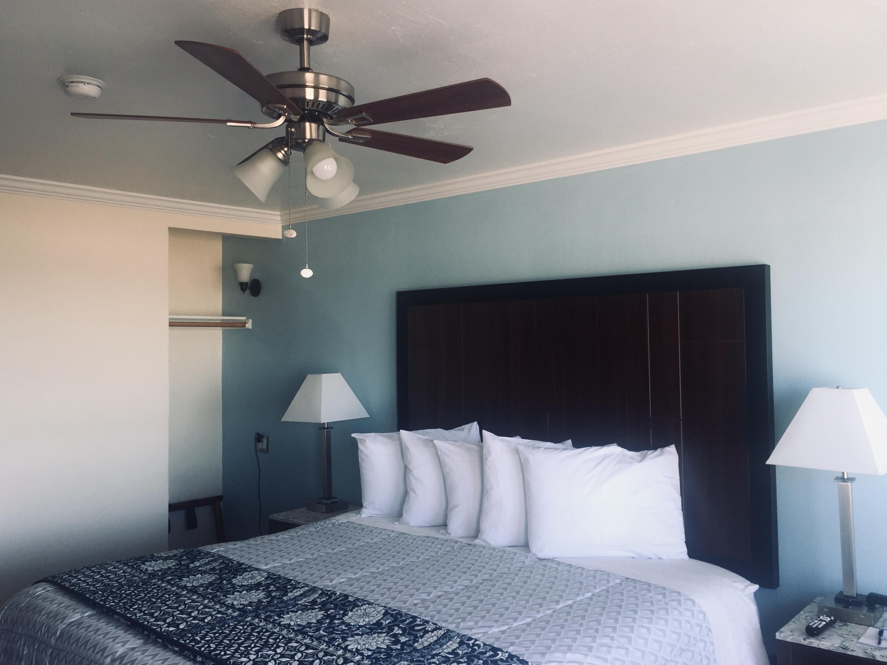 Dolphin Cove Motel Пизмоу Бийч Екстериор снимка